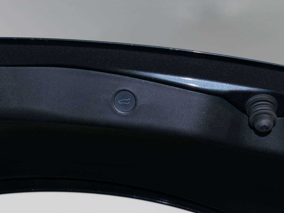 Tesla Model 3 Performance, 2022 Фото №8