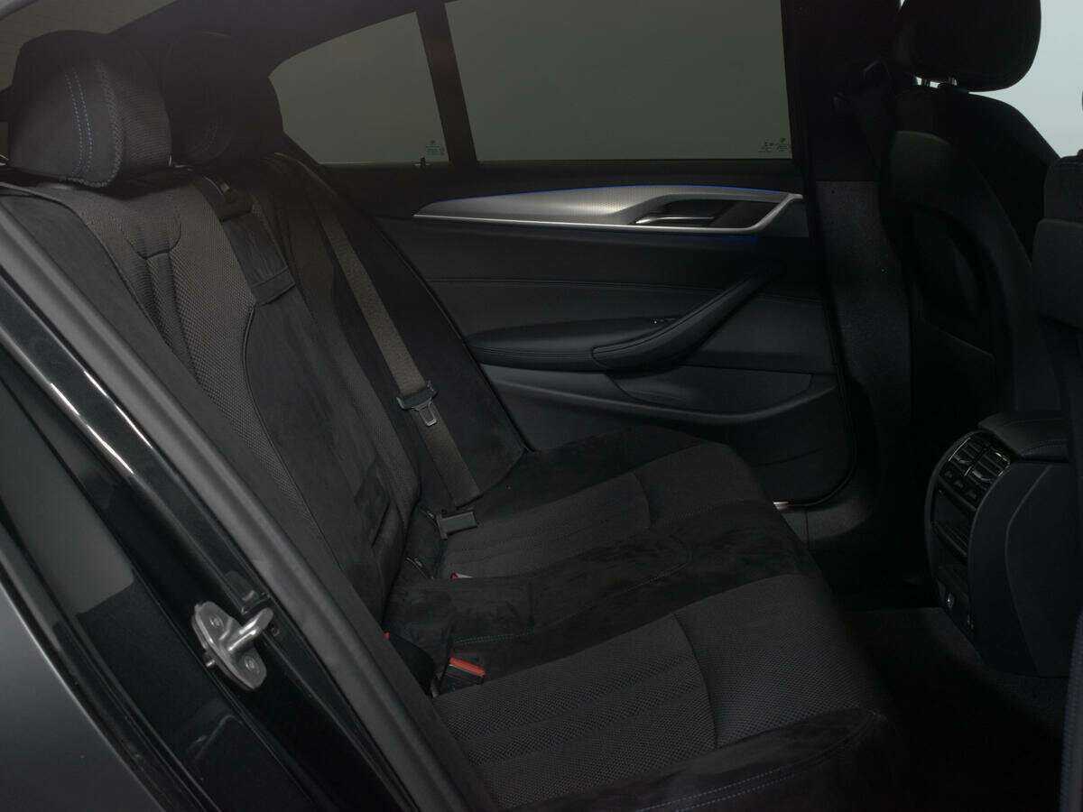 BMW 5 серии 540d xDrive, 2020 Фото №9