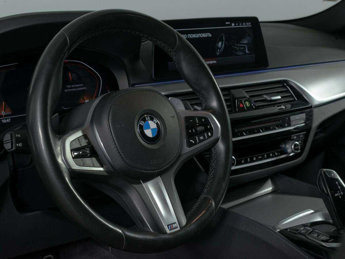 BMW 5 серии 540d xDrive, 2020 Фото №11