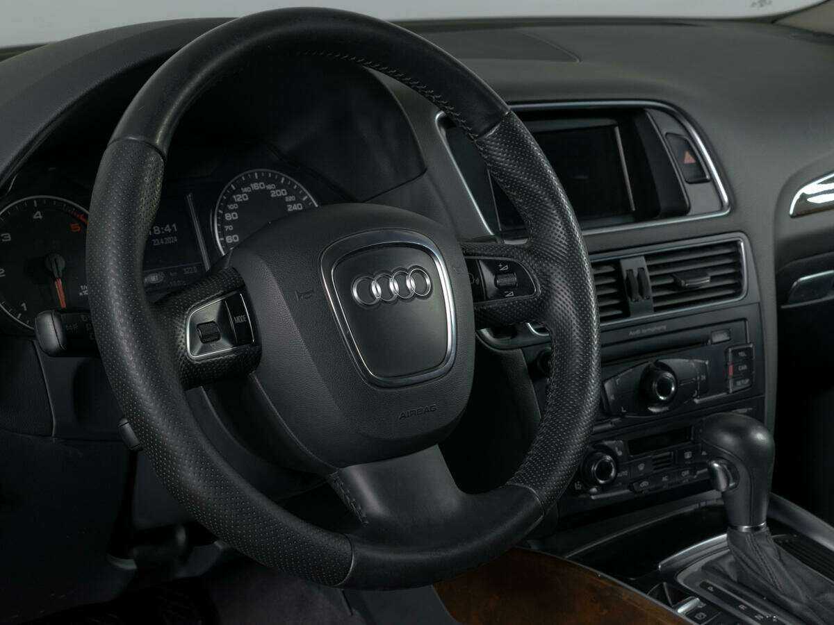 Audi Q5, 2009 Фото №15