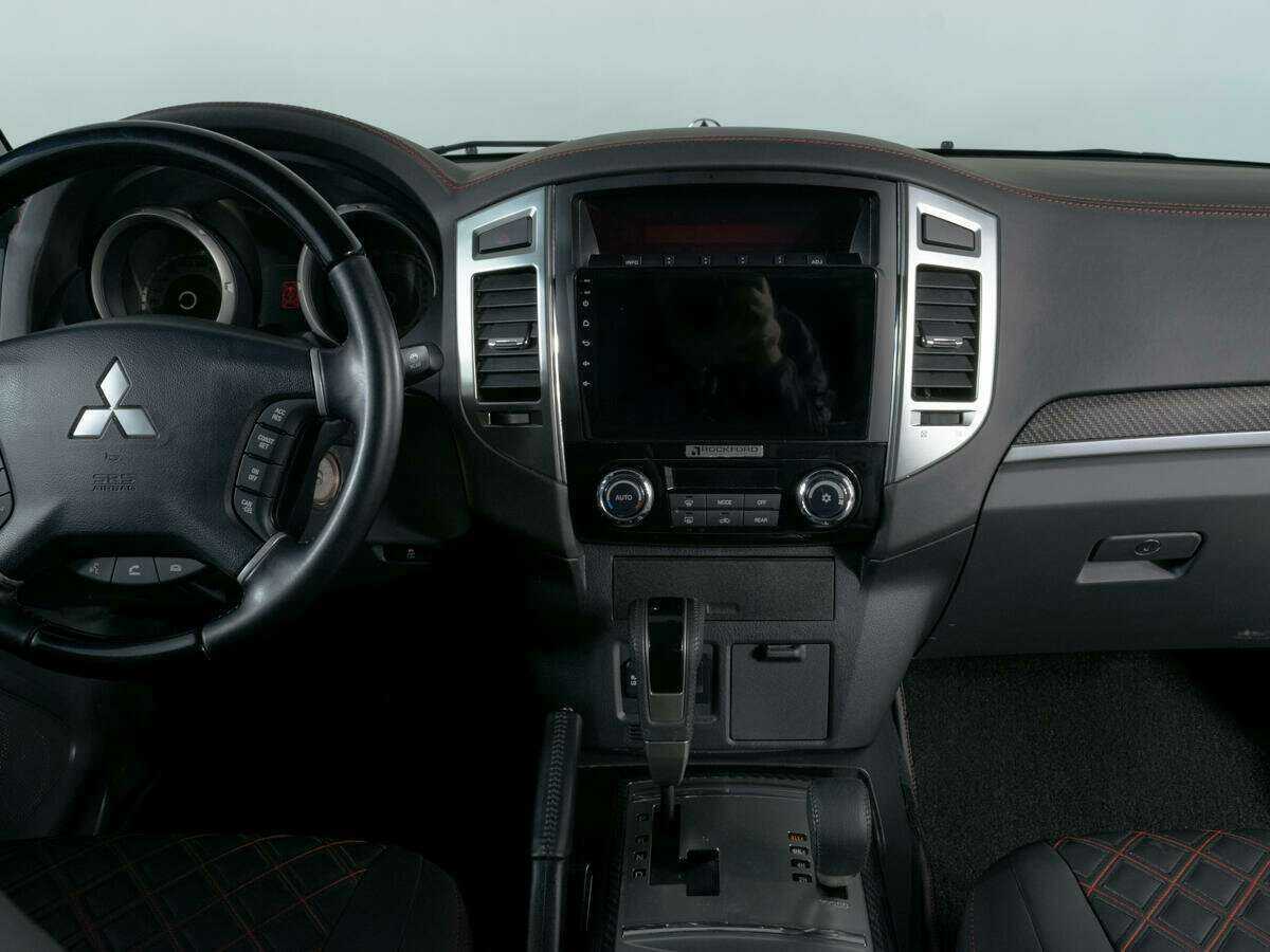 Mitsubishi Pajero, 2019 Фото №8