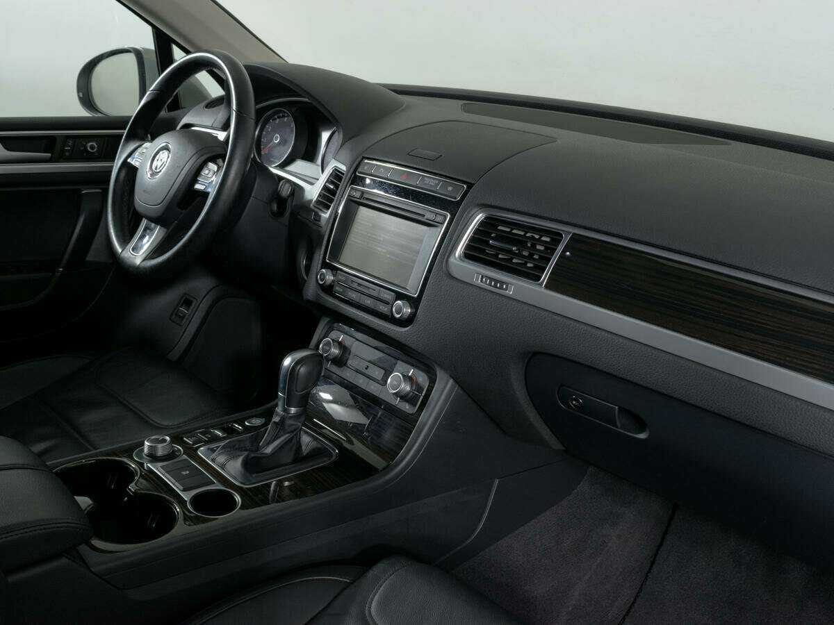 Volkswagen Touareg, 2015 Фото №9