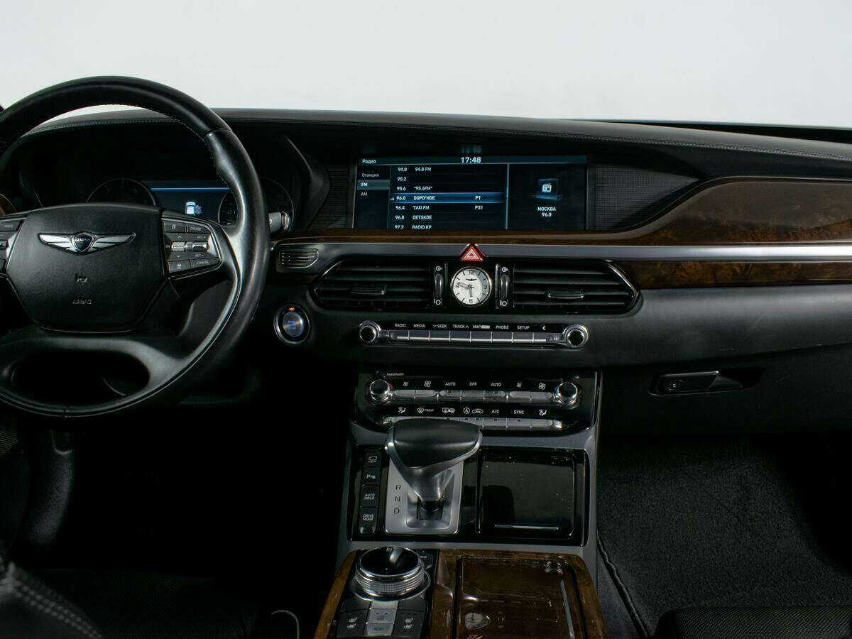 Genesis G90, 2017 Фото №11