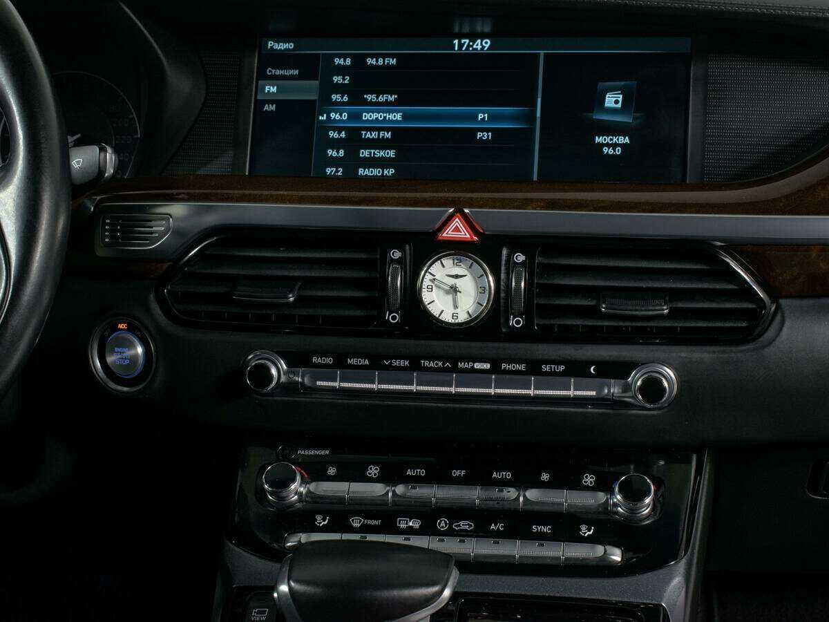 Genesis G90, 2017 Фото №13