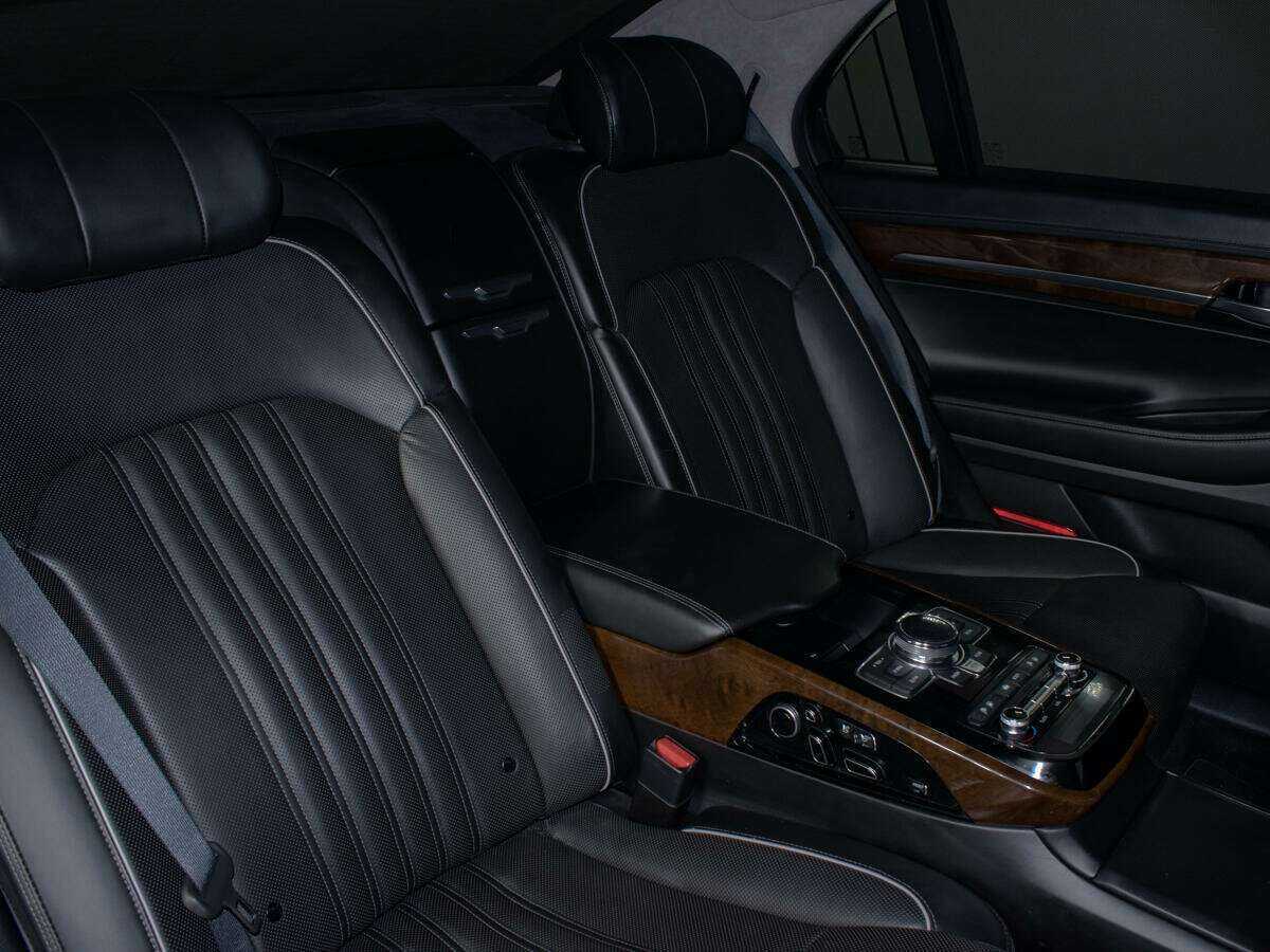 Genesis G90, 2017 Фото №16