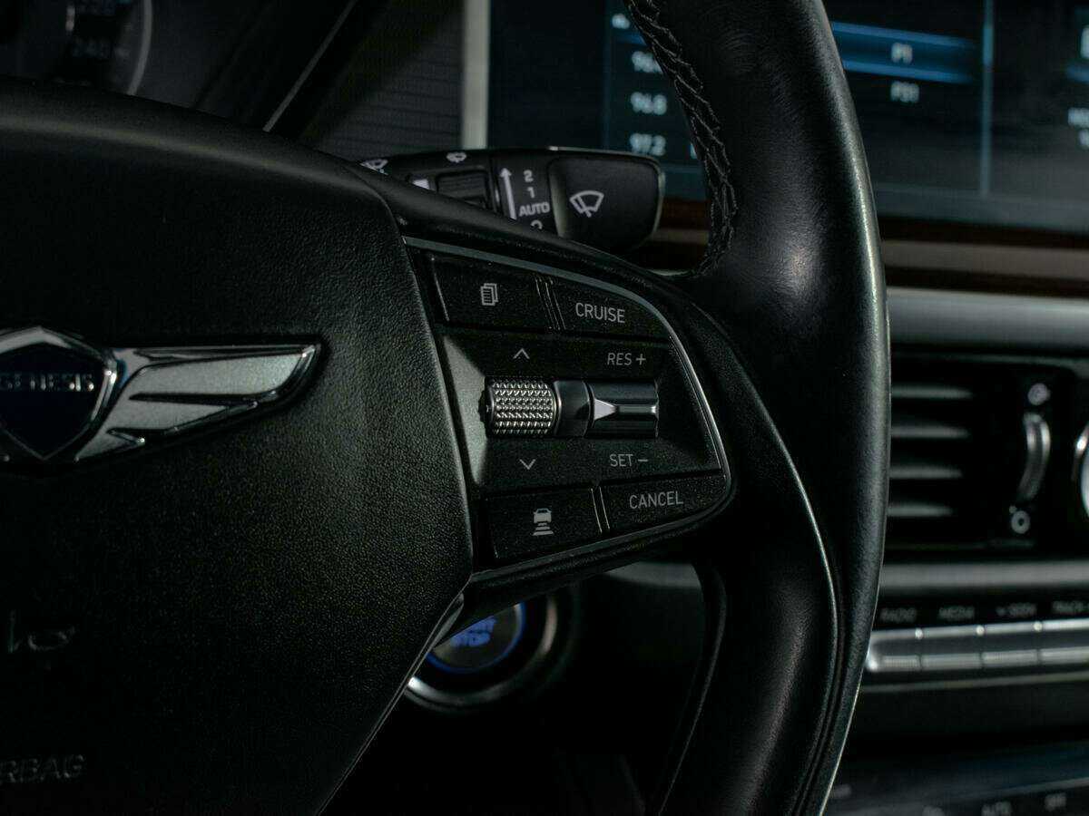 Genesis G90, 2017 Фото №21