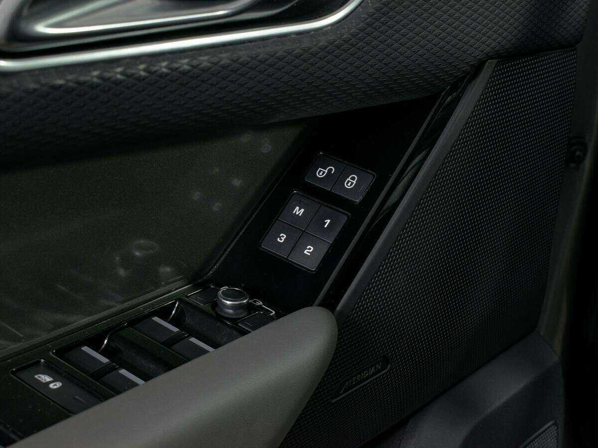 Land Rover Range Rover Velar, 2018 Фото №19
