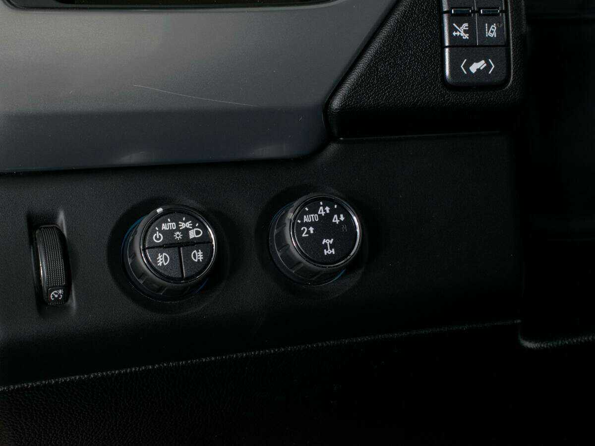 Chevrolet Tahoe, 2016 Фото №26