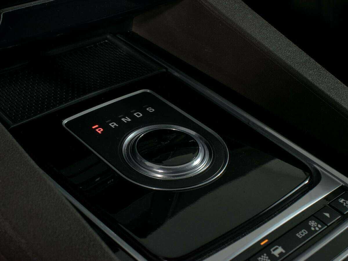 Jaguar F-Pace, 2016 Фото №20