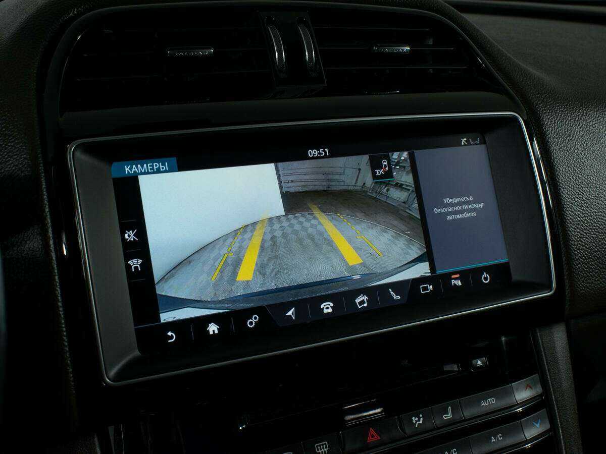 Jaguar F-Pace, 2016 Фото №22