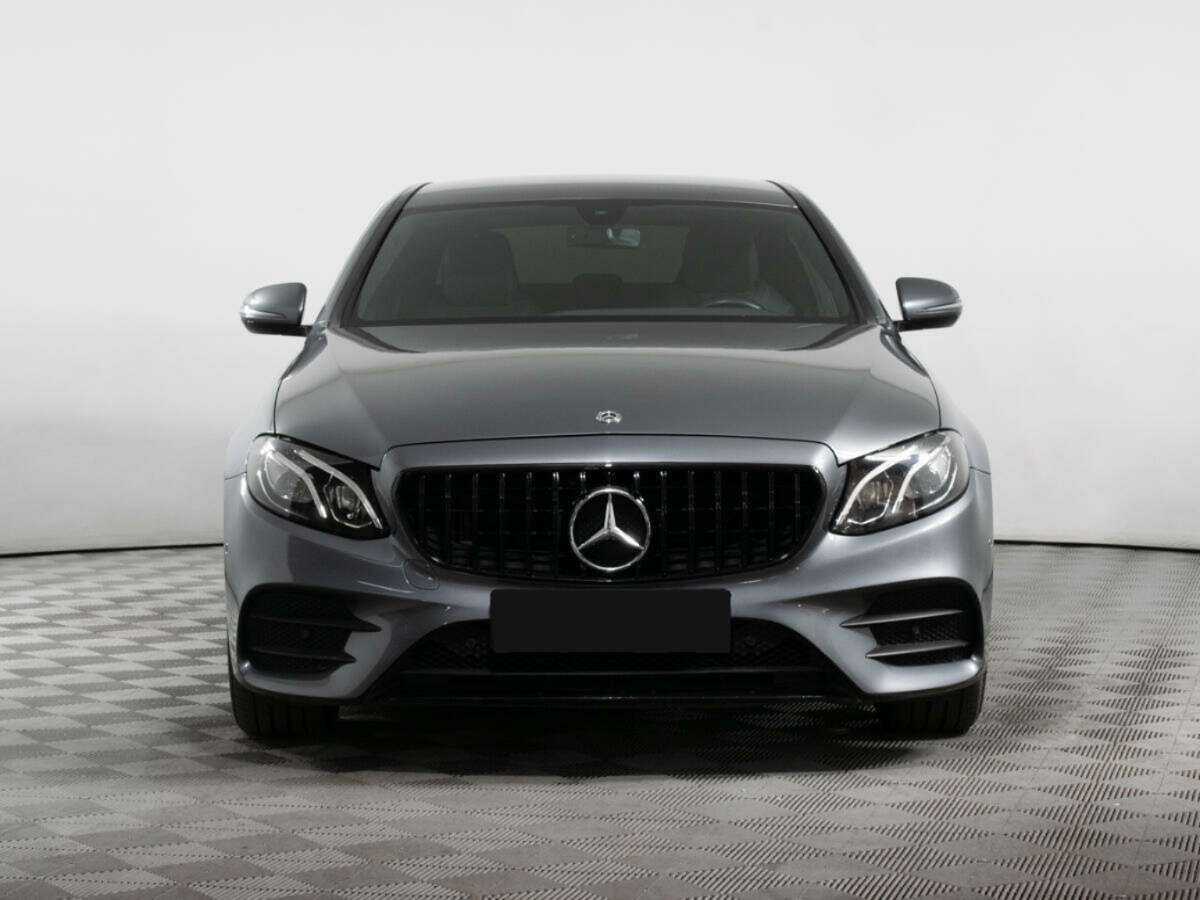 Mercedes-Benz E-Класс 200, 2019 - 44 418 км. | Фото №2