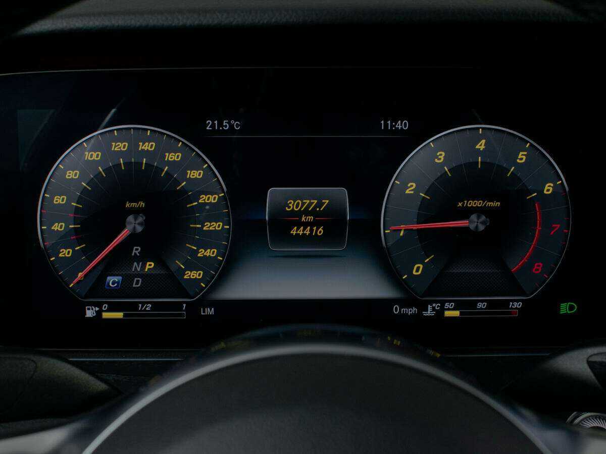 Mercedes-Benz E-Класс 200, 2019 Фото №11