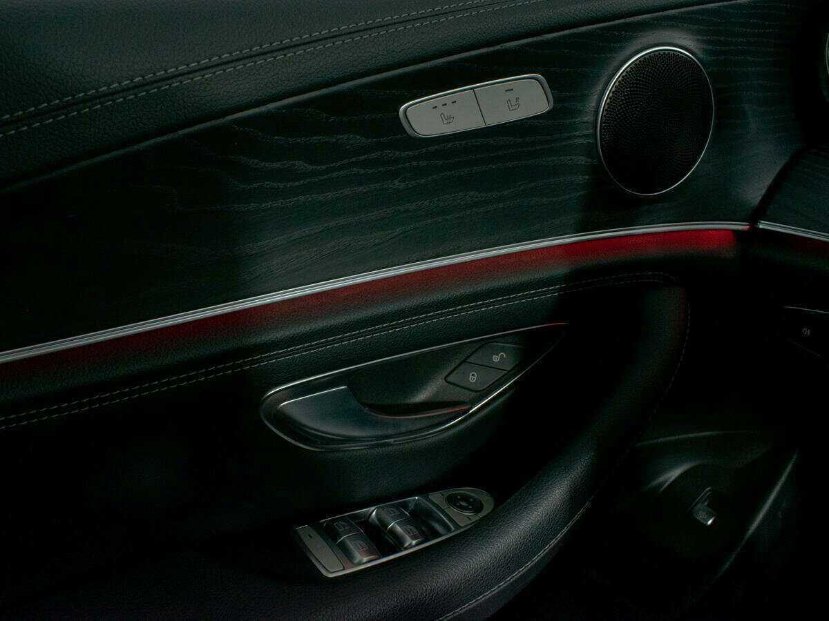 Mercedes-Benz E-Класс 200, 2019 Фото №20
