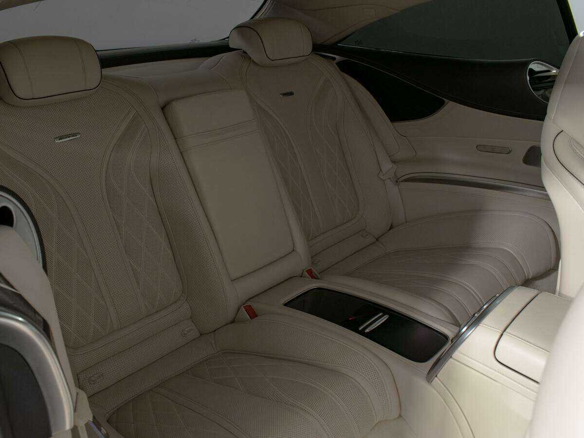 Mercedes-Benz S-Класс AMG 63 AMG, 2015 Фото №12