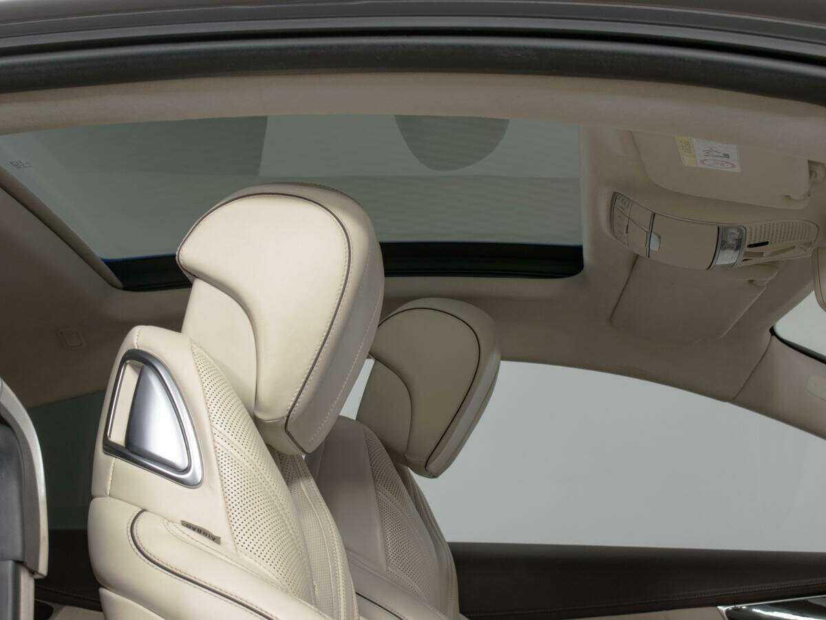 Mercedes-Benz S-Класс AMG 63 AMG, 2015 Фото №13