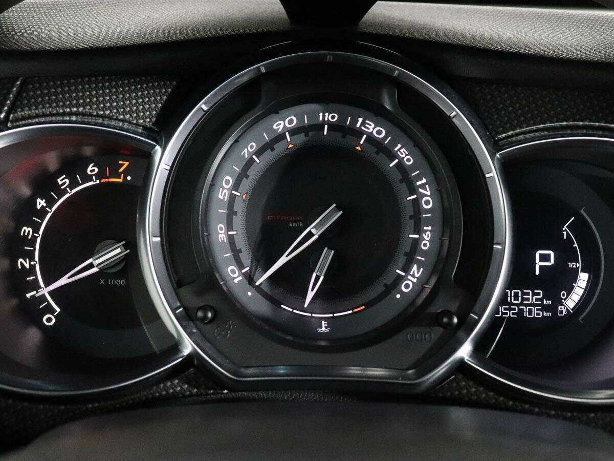 Citroen DS3, 2014 Фото №10