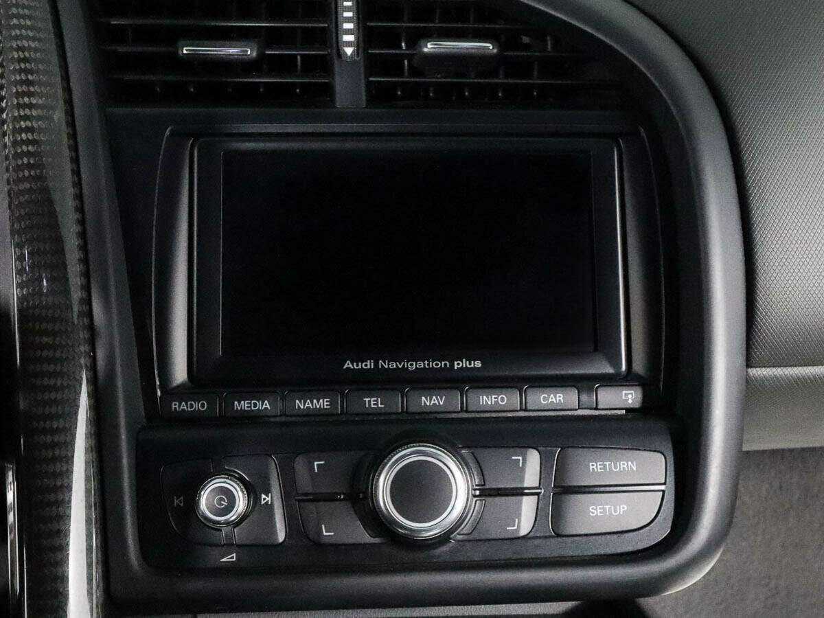 Audi R8 V10, 2012 Фото №10