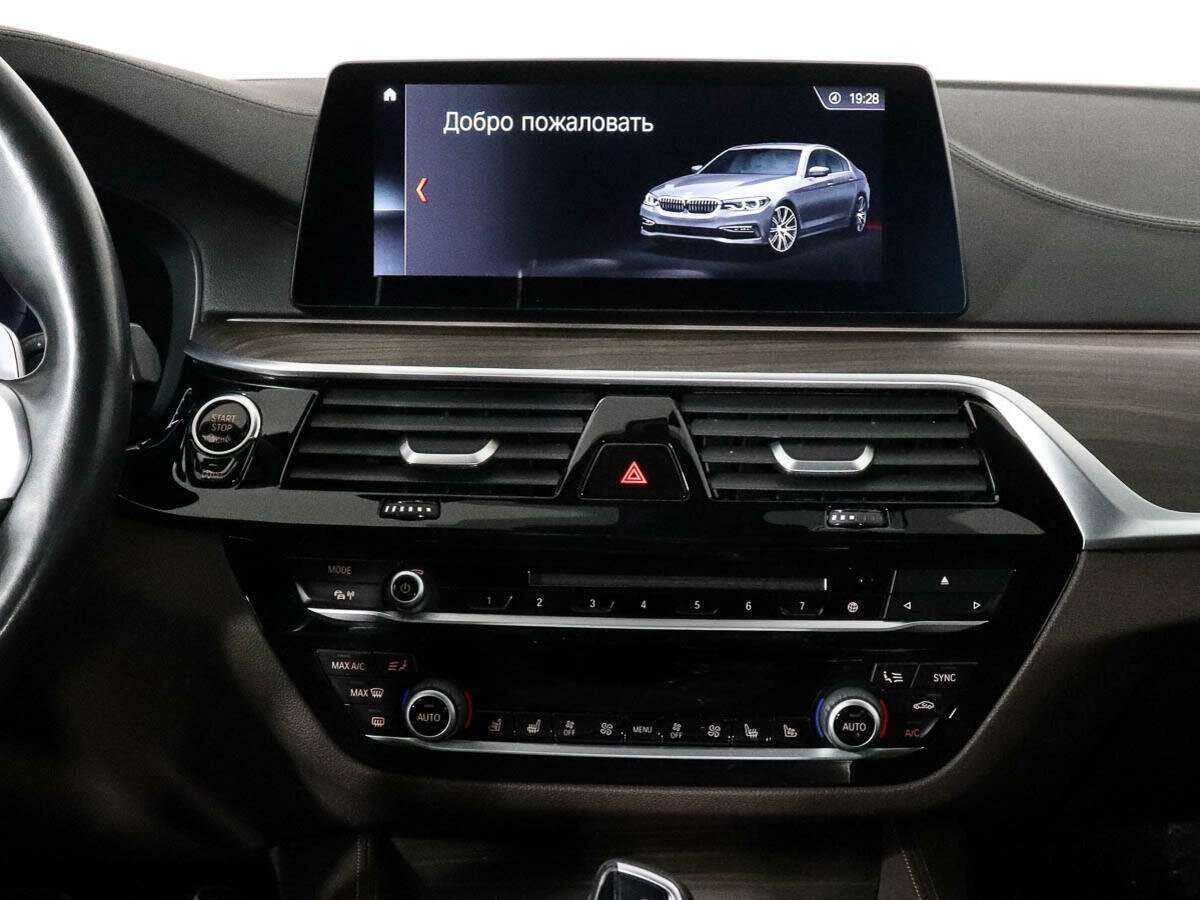 BMW 5 серии 530d xDrive, 2018 Фото №10