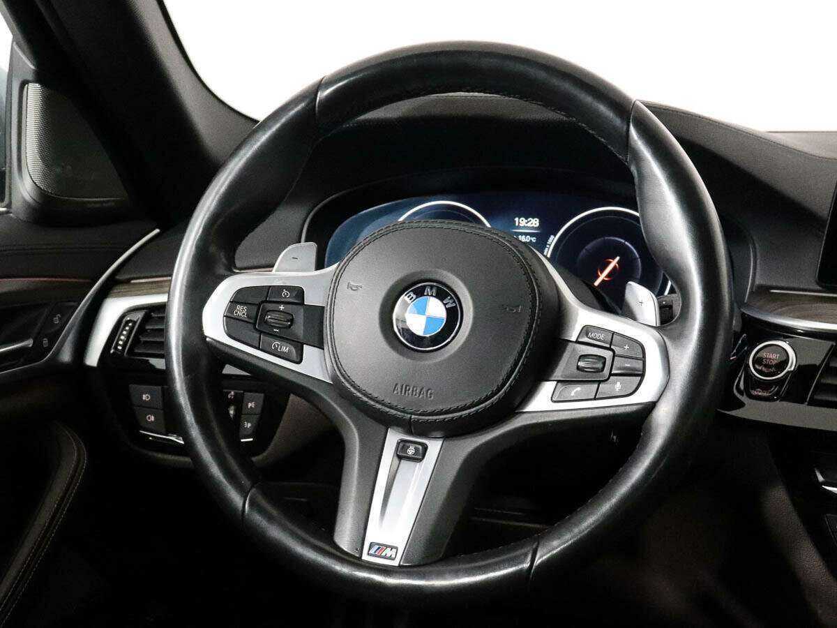 BMW 5 серии 530d xDrive, 2018 Фото №11