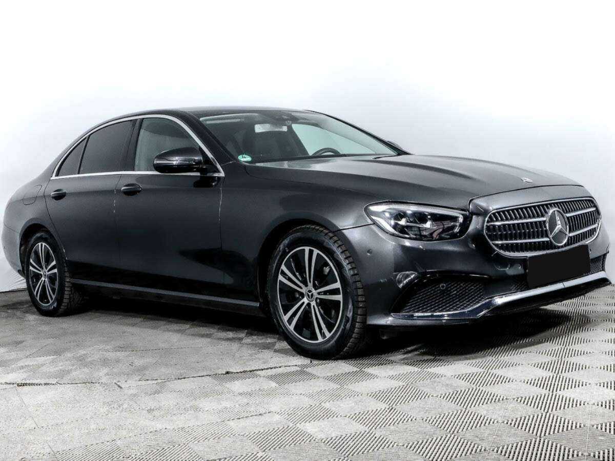 Mercedes-Benz E-Класс 220 d, 2022 - 6 296 км. | Фото №3