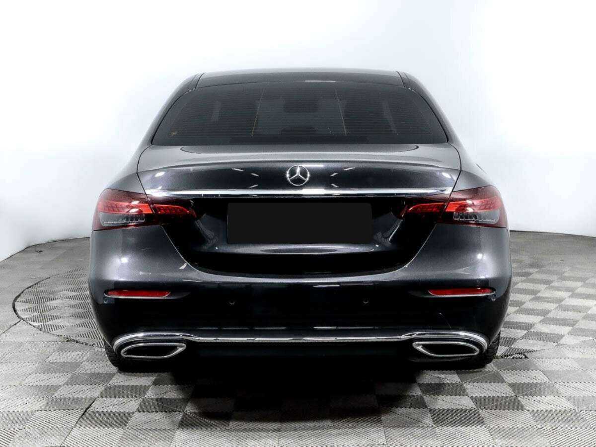 Mercedes-Benz E-Класс 220 d, 2022 - 6 296 км. | Фото №5