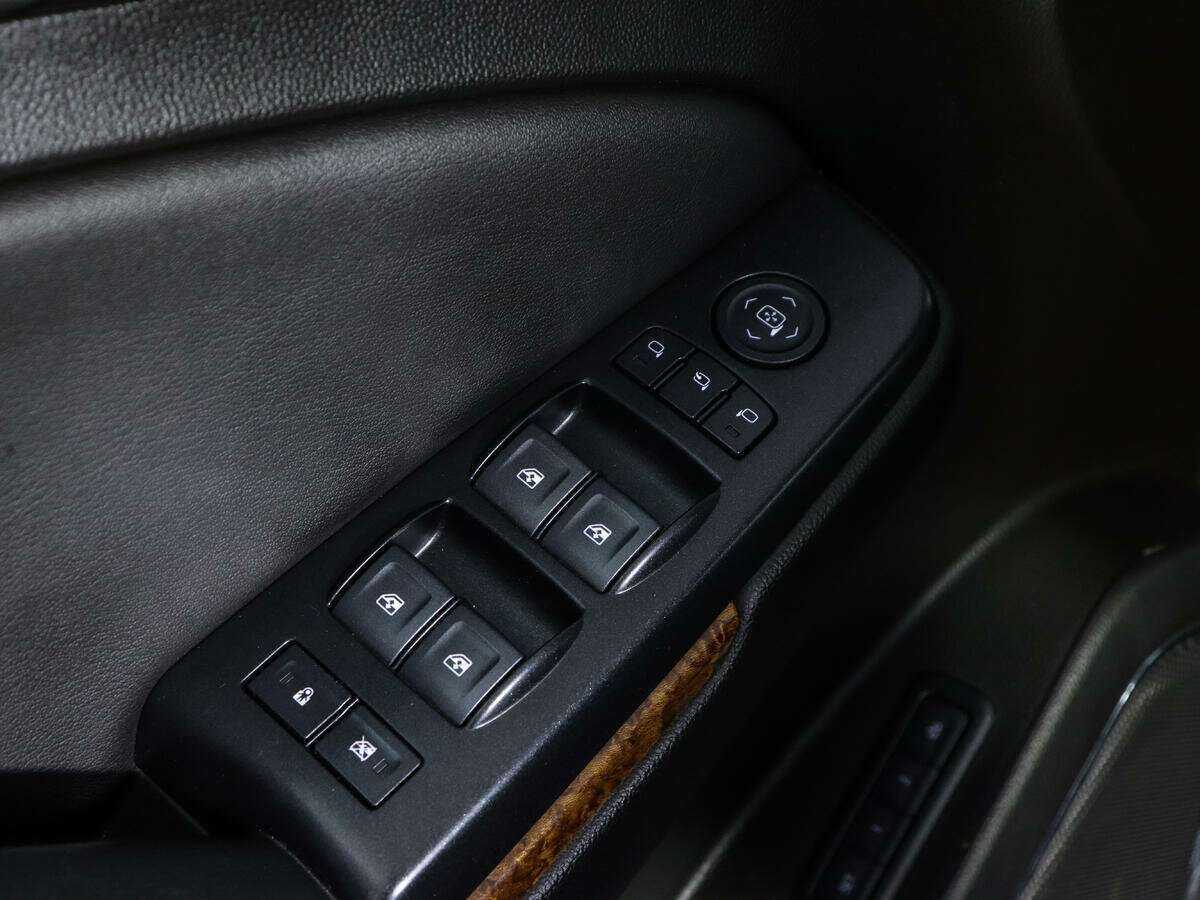 Chevrolet Tahoe, 2020 Фото №17