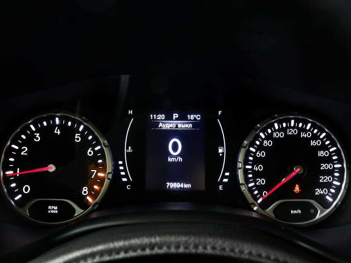 Jeep Renegade, 2017 Фото №10