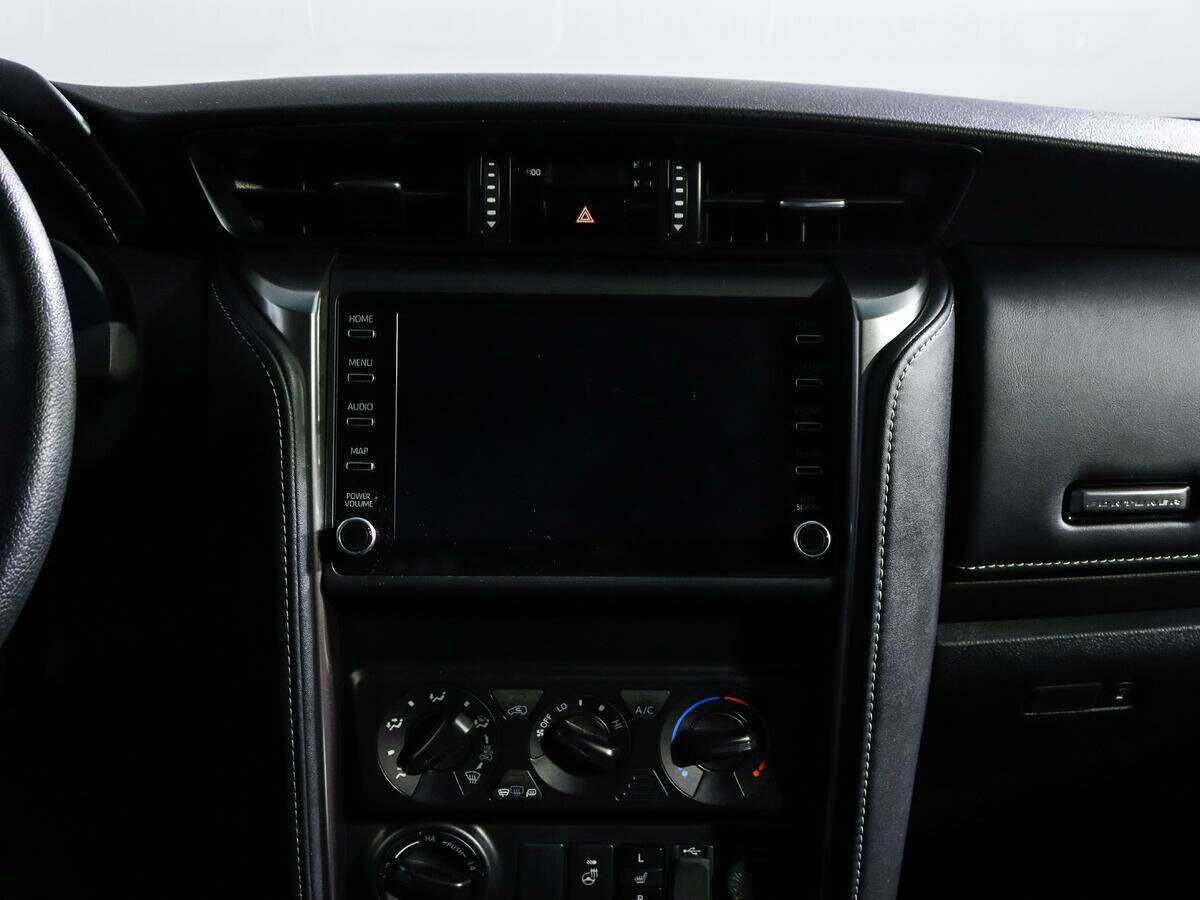 Toyota Fortuner, 2021 Фото №11