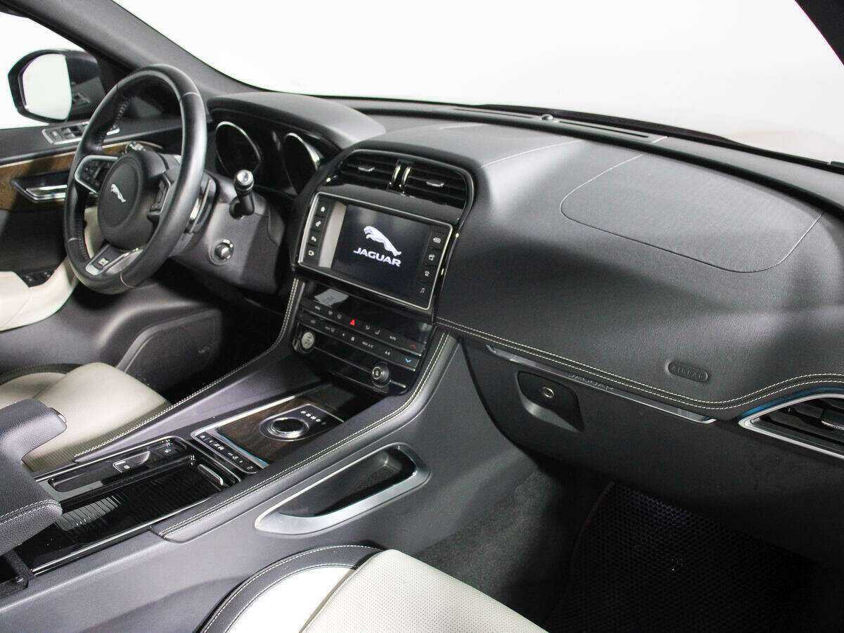 Jaguar F-Pace, 2017 - 34 700 км. | Фото №6