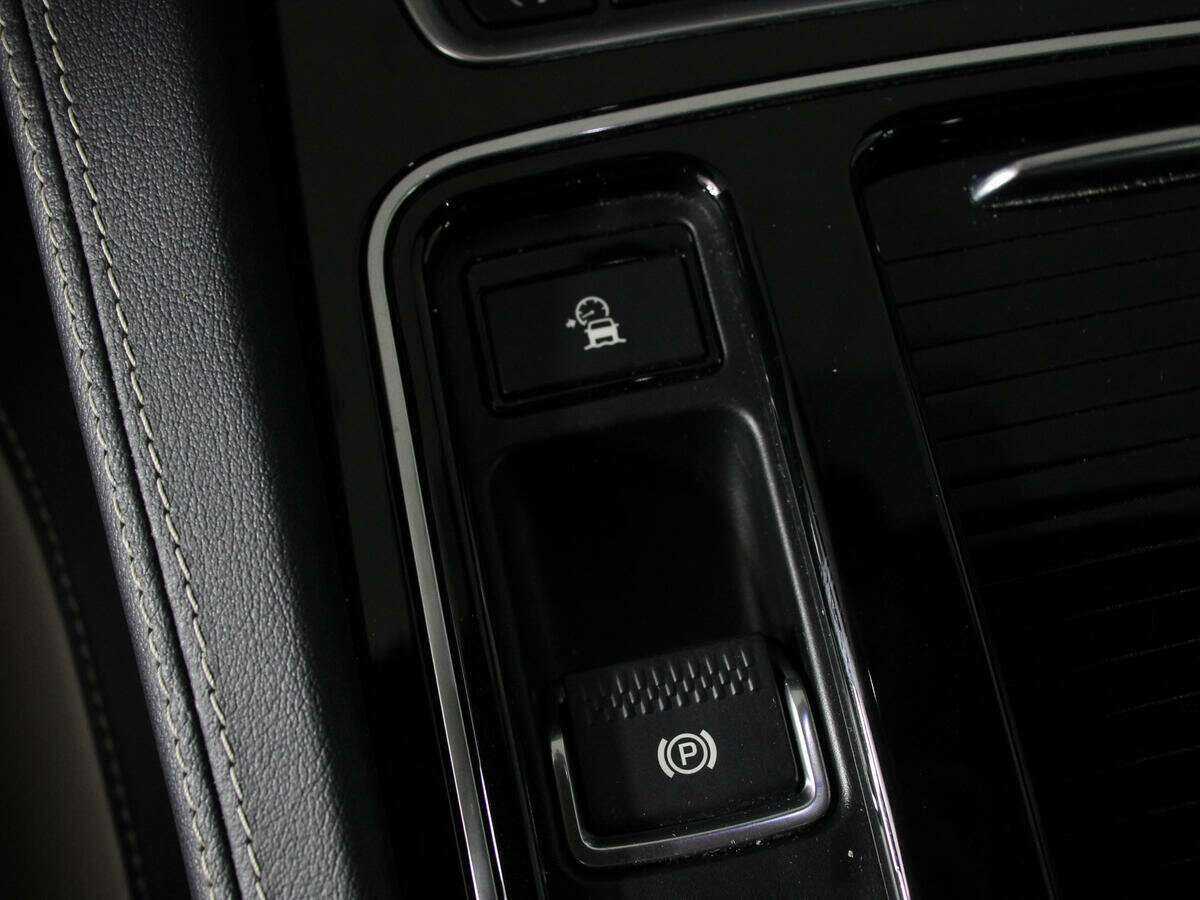 Jaguar F-Pace, 2017 Фото №19