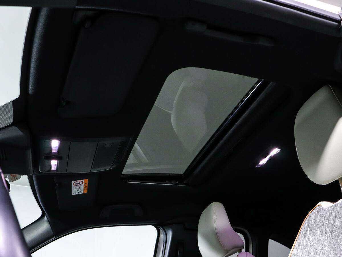 Mazda MX-30, 2020 Фото №14