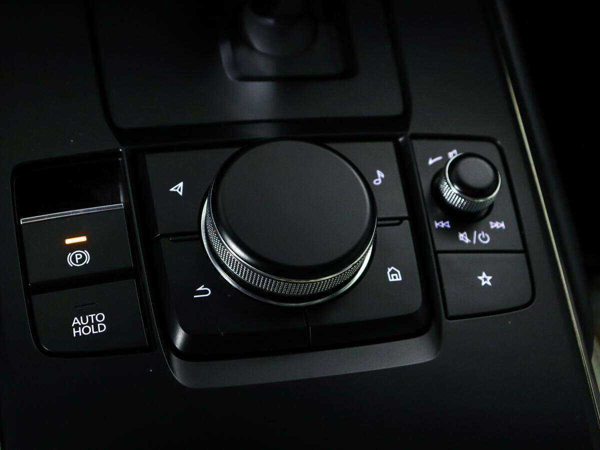 Mazda MX-30, 2020 Фото №16