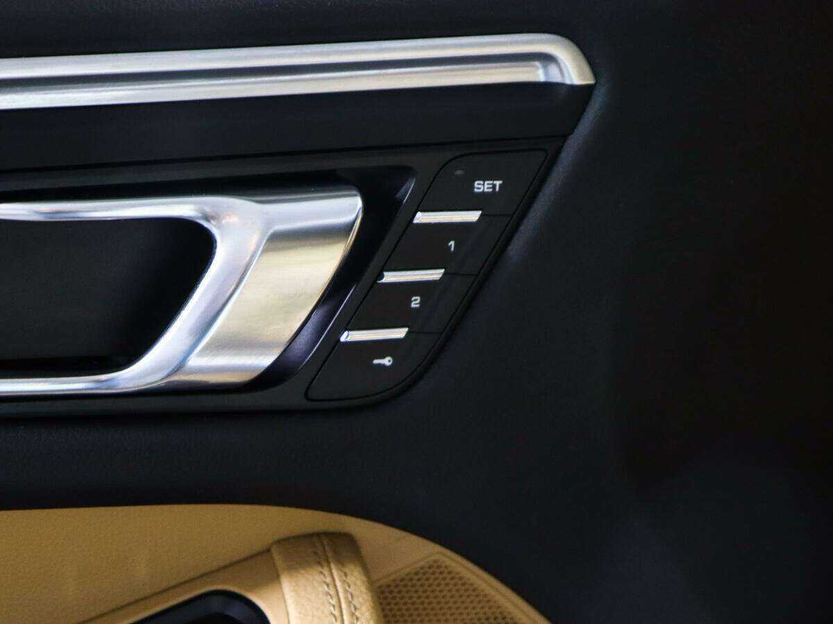 Porsche Macan, 2017 Фото №14