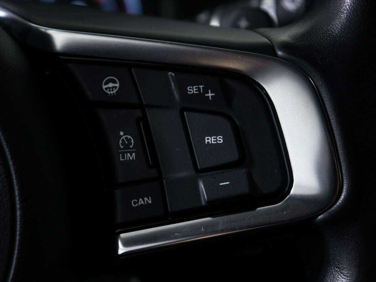 Jaguar XF, 2018 Фото №21