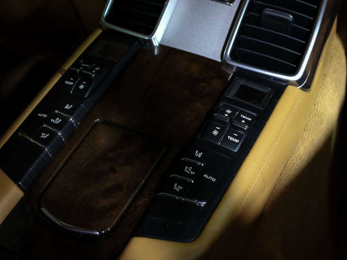 Porsche Panamera 4, 2015 Фото №15