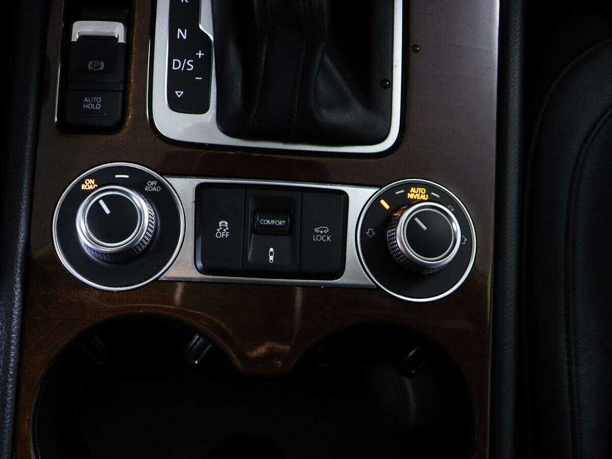 Volkswagen Touareg, 2016 Фото №17