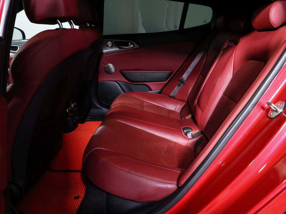Kia Stinger, 2018 Фото №10