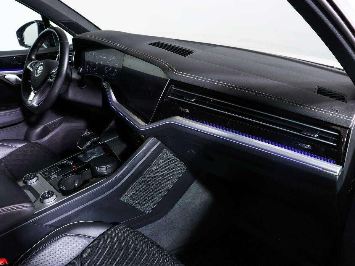 Volkswagen Touareg, 2020 - 58 000 км. | Фото №6
