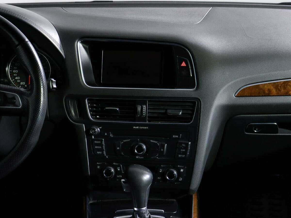 Audi Q5, 2010 Фото №11