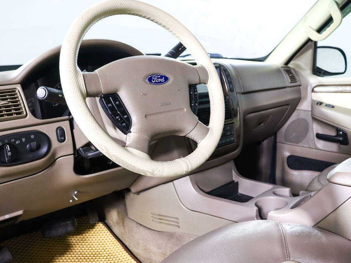 Ford Explorer, 2002 Фото №12
