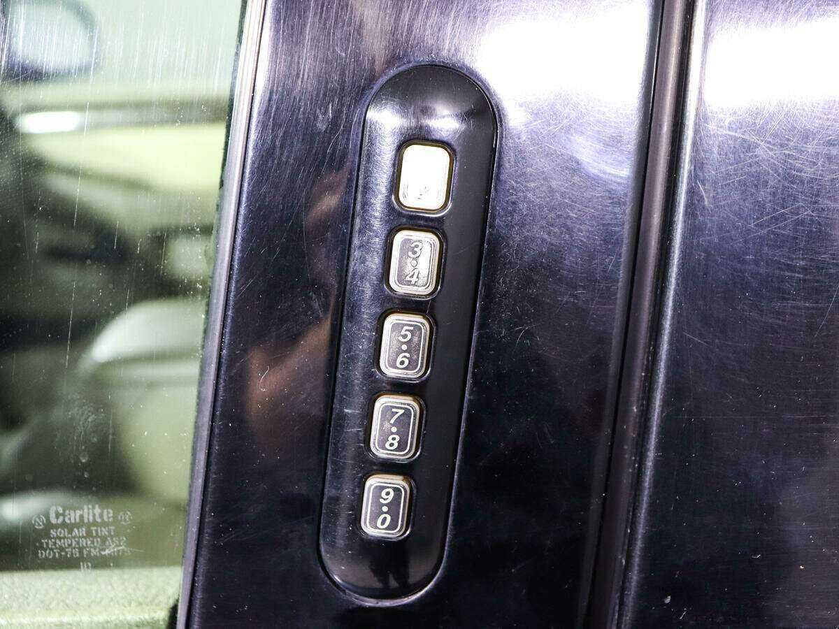 Ford Explorer, 2002 Фото №17