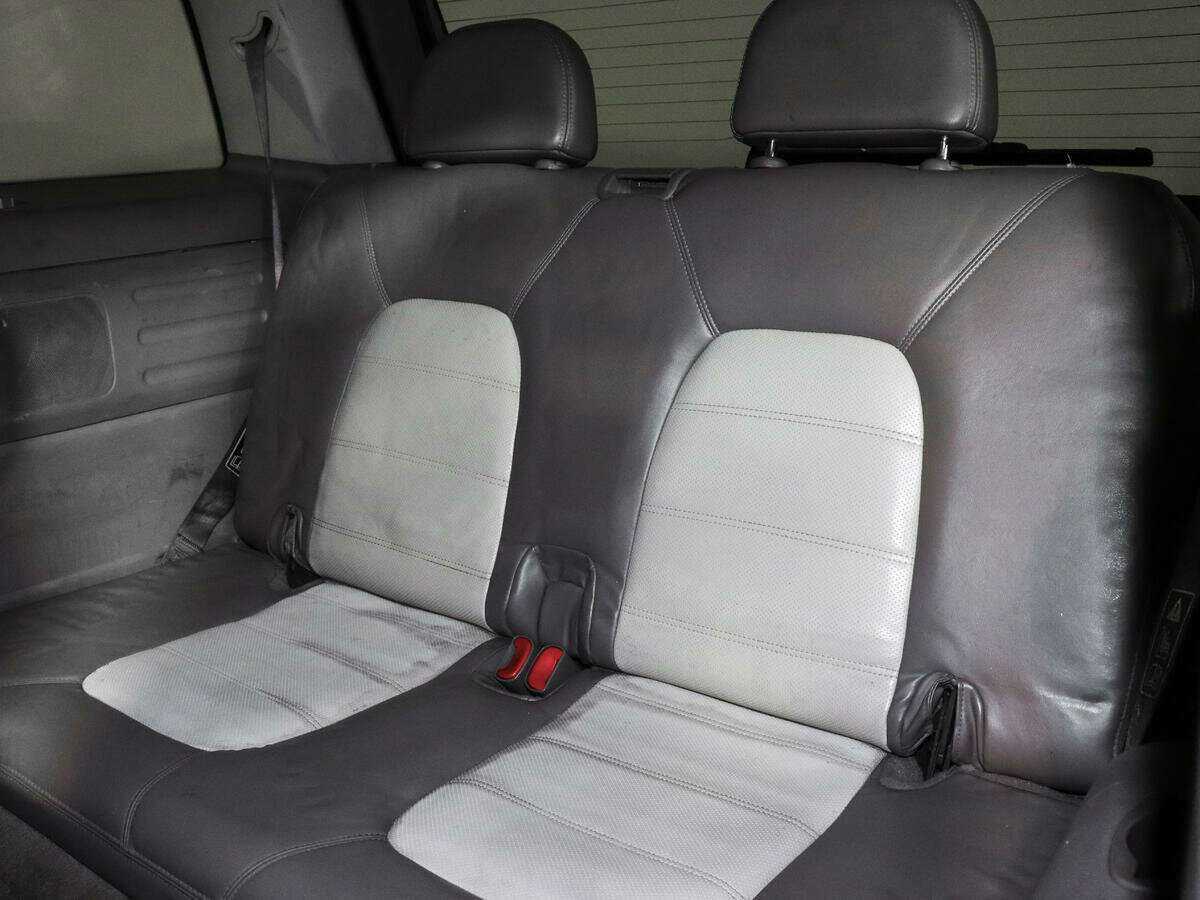 Ford Explorer, 2002 Фото №18