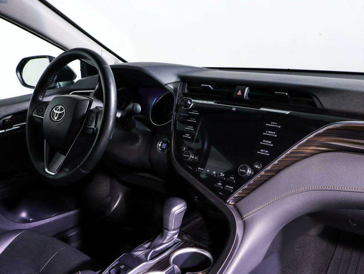 Toyota Camry, 2018 Фото №9