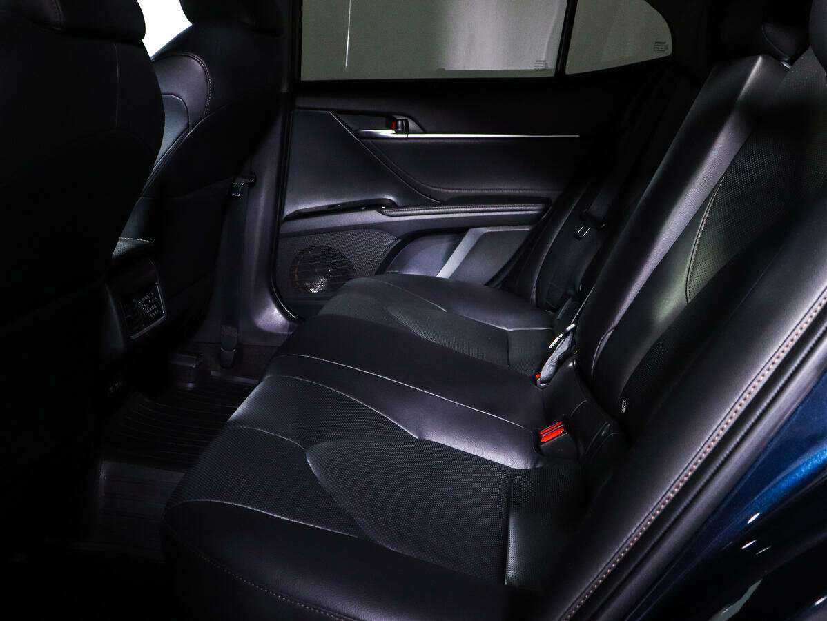 Toyota Camry, 2018 Фото №10