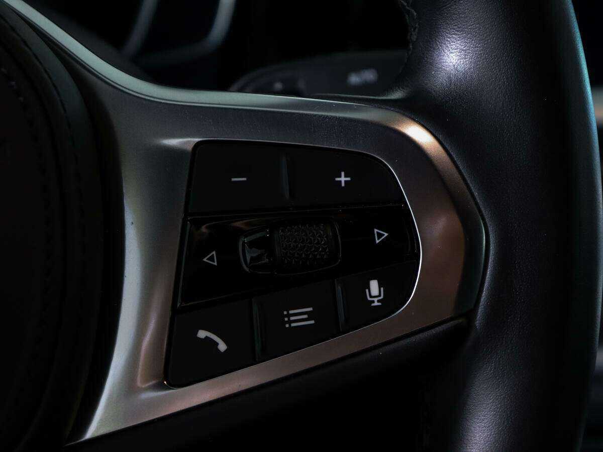 BMW 3 серии 320i xDrive, 2020 Фото №21