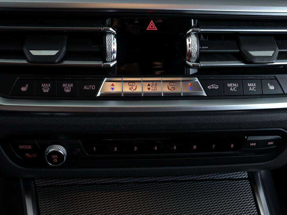 BMW 3 серии 320i xDrive, 2020 Фото №24