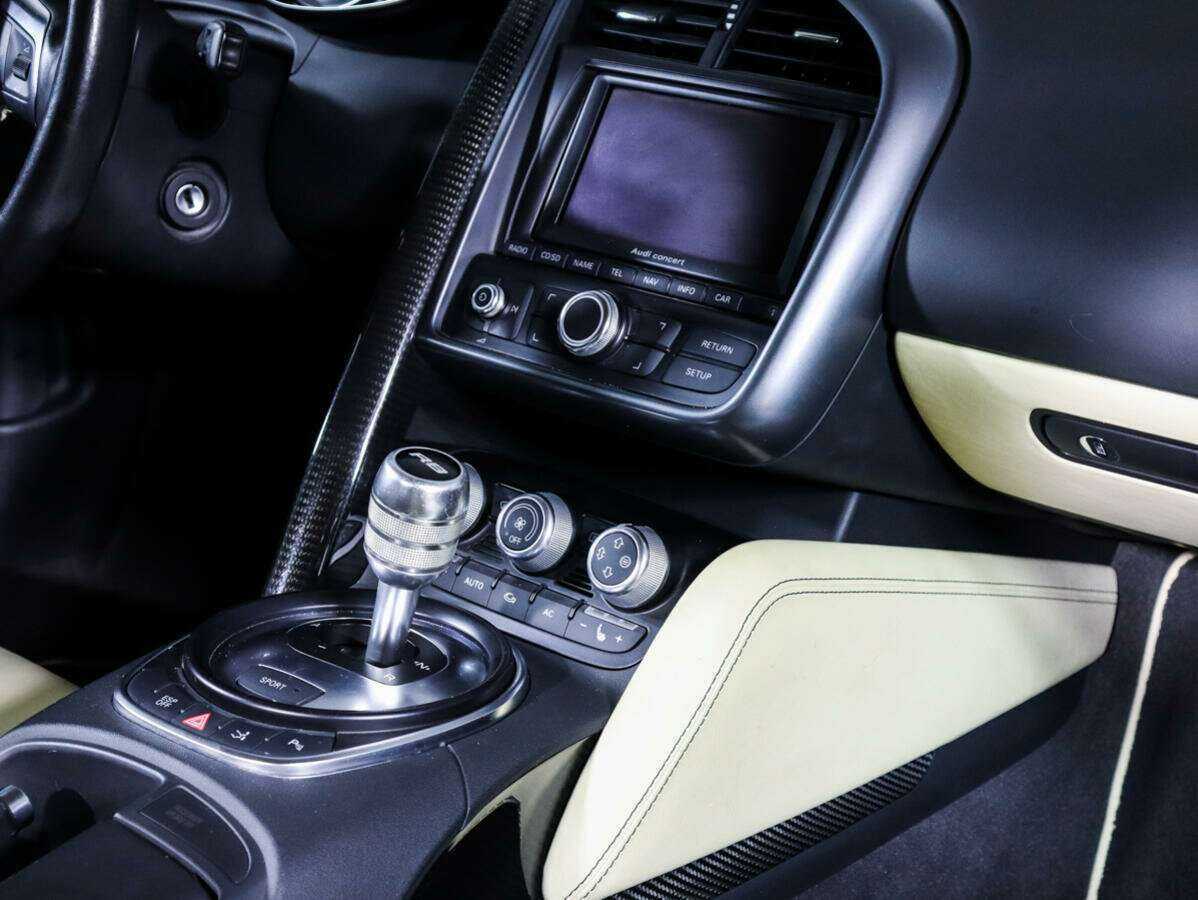 Audi R8 V8, 2008 Фото №12