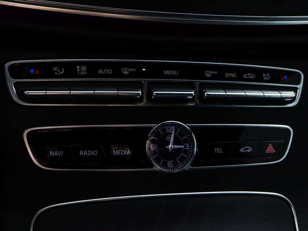 Mercedes-Benz E-Класс 200, 2019 Фото №15