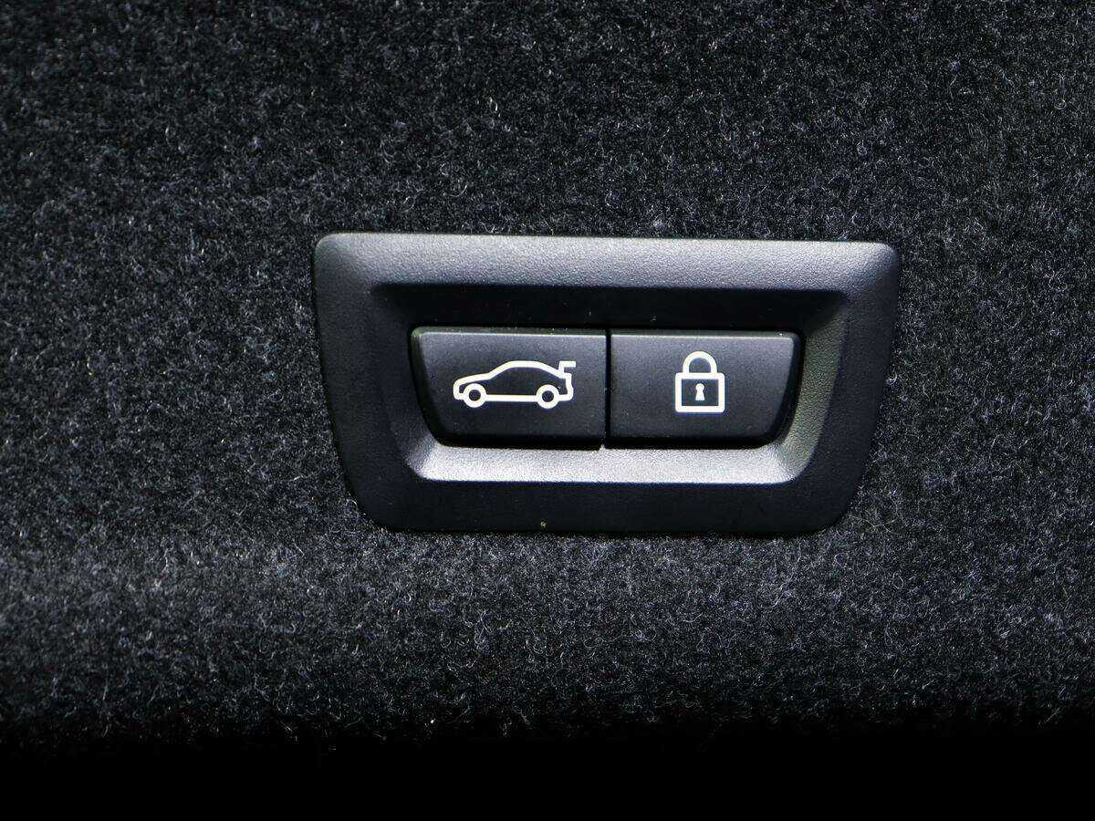 BMW 3 серии 320d xDrive, 2020 Фото №18