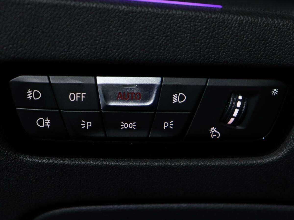 BMW 3 серии 320d xDrive, 2020 Фото №19